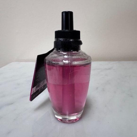 Lot of 3 Bath & Body Works Twisted Peppermint Tis The Season Wallflowers Refills - Picture 3 of 7